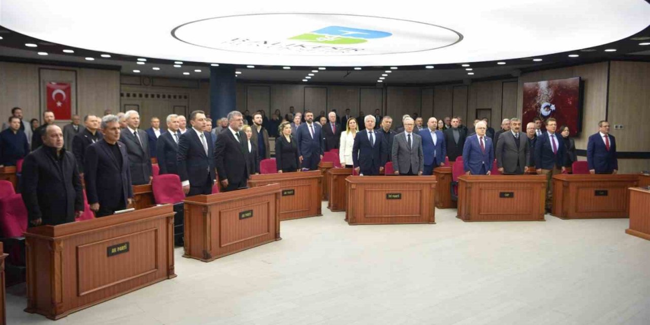 Büyükşehir meclis üyelerinin huzur hakları depremzedelere