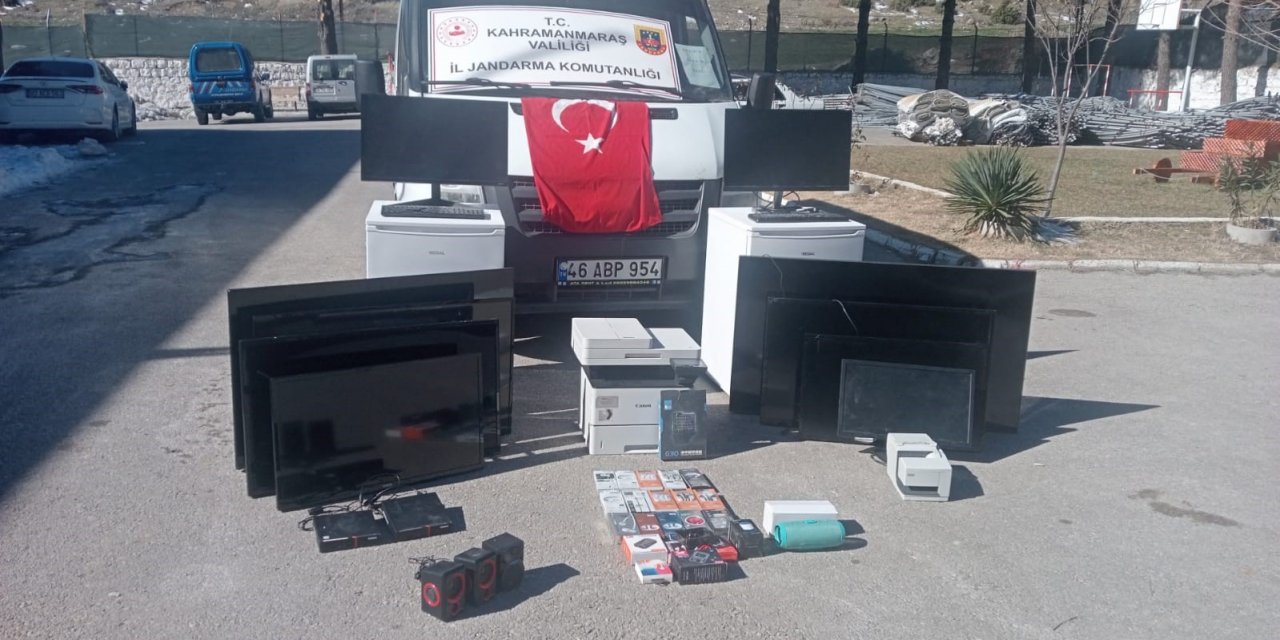 Deprem sonrası hırsızlık yapan 1 şüpheli tutuklandı