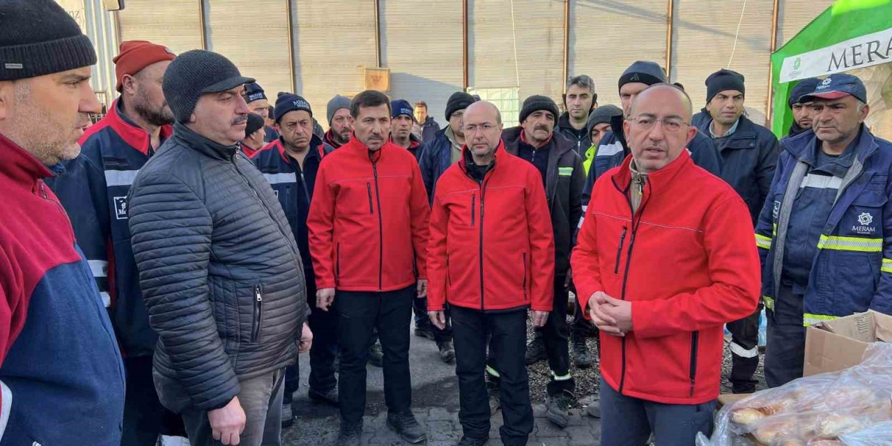 Başkan Kavuş: “Hatay’ı ayağa kaldırana kadar buradayız”