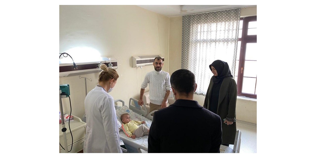 Vali Aktaş, depremde yaralanan vatandaşları ziyaret etti