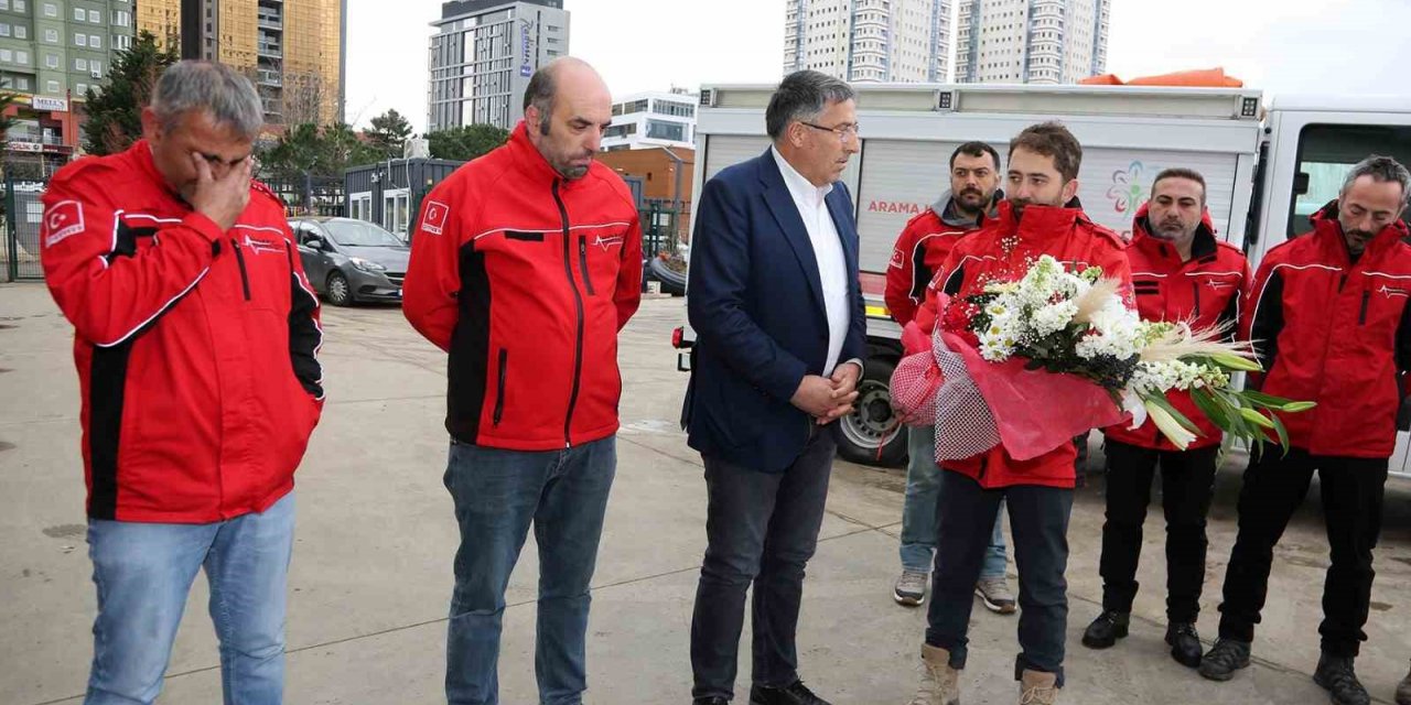Ataşehir’in kahraman Arama Kurtarma Ekibi “ATAK” İstanbul’a döndü