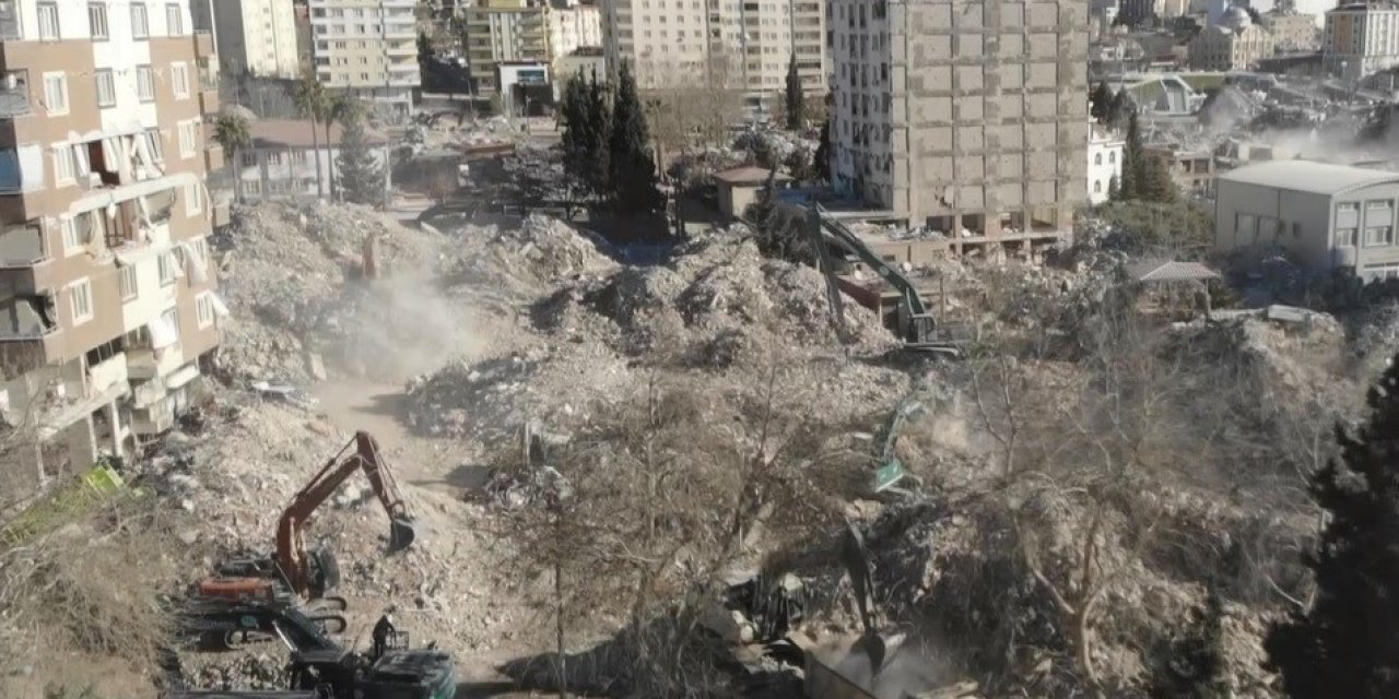 Depremin 11’inci gününde Kahramanmaraş’ın son durumu havadan görüntülendi