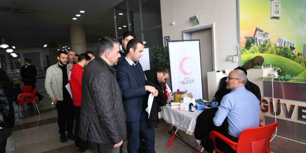 Pursaklar’da deprem bölgesi için kan bağışı seferberliği