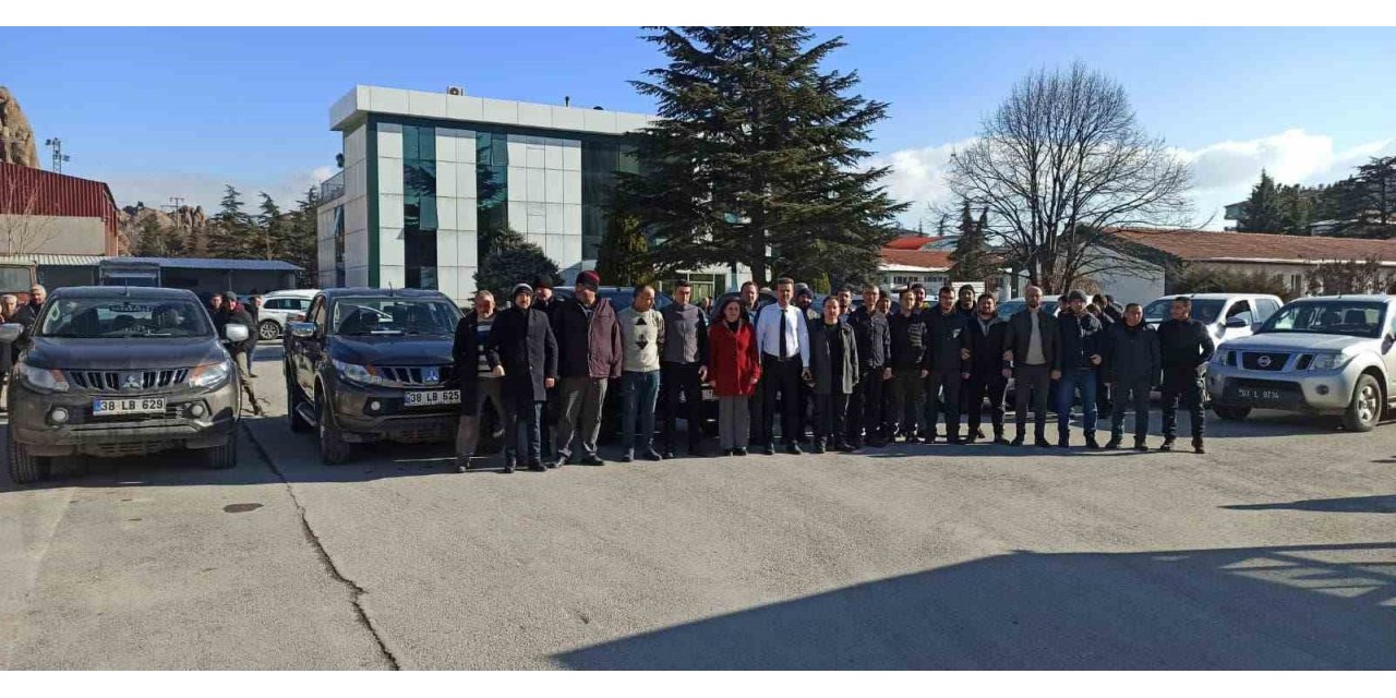 Hasar tespit çalışmasına katılacak ekip afet bölgesine uğurlandı