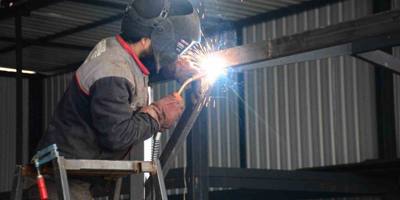 Konteynere talep arttı, üretim iki katına çıktı