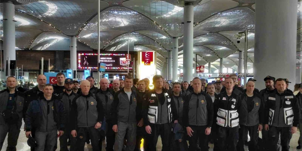 Deprem bölgesinde çalışmalarını tamamlayan Litvanya arama kurtarma ekibi ülkesine döndü