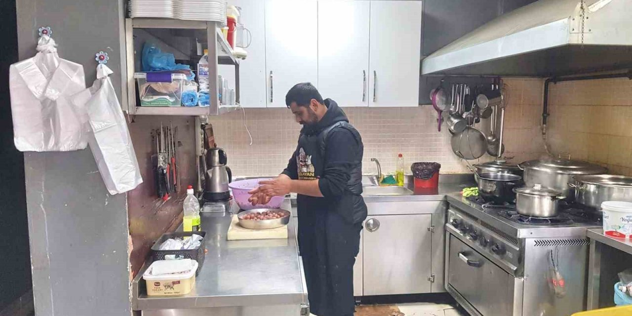 Nişanı iptal ettiler, parasını AFAD´a bağışladılar