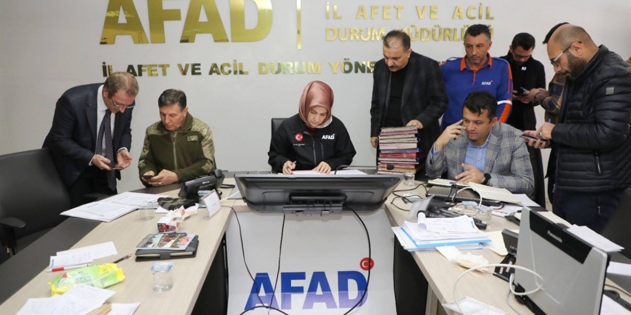 Vali Yiğiybaşı, afet bölgesi için yapılan çalışmaları rakamlarla anlattı