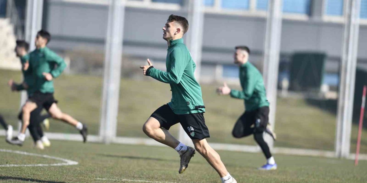 Bursaspor dar alanda çift kale maç yaptı