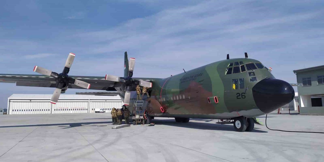 İstanbul’dan deprem bölgelerine bin iki yüz yatak yola çıktı