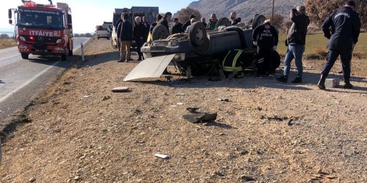 Lastiği patlayan otomobil takla attı: 2 yaralı