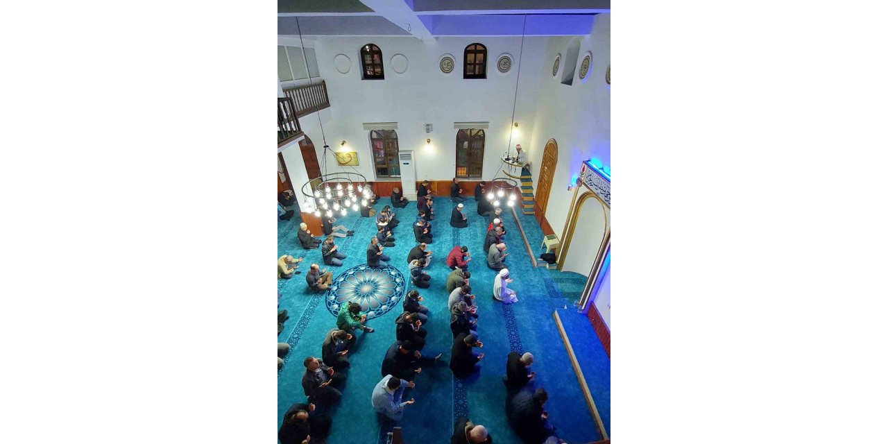 Köyceğiz’de Miraç Kandili dualarla eda edildi