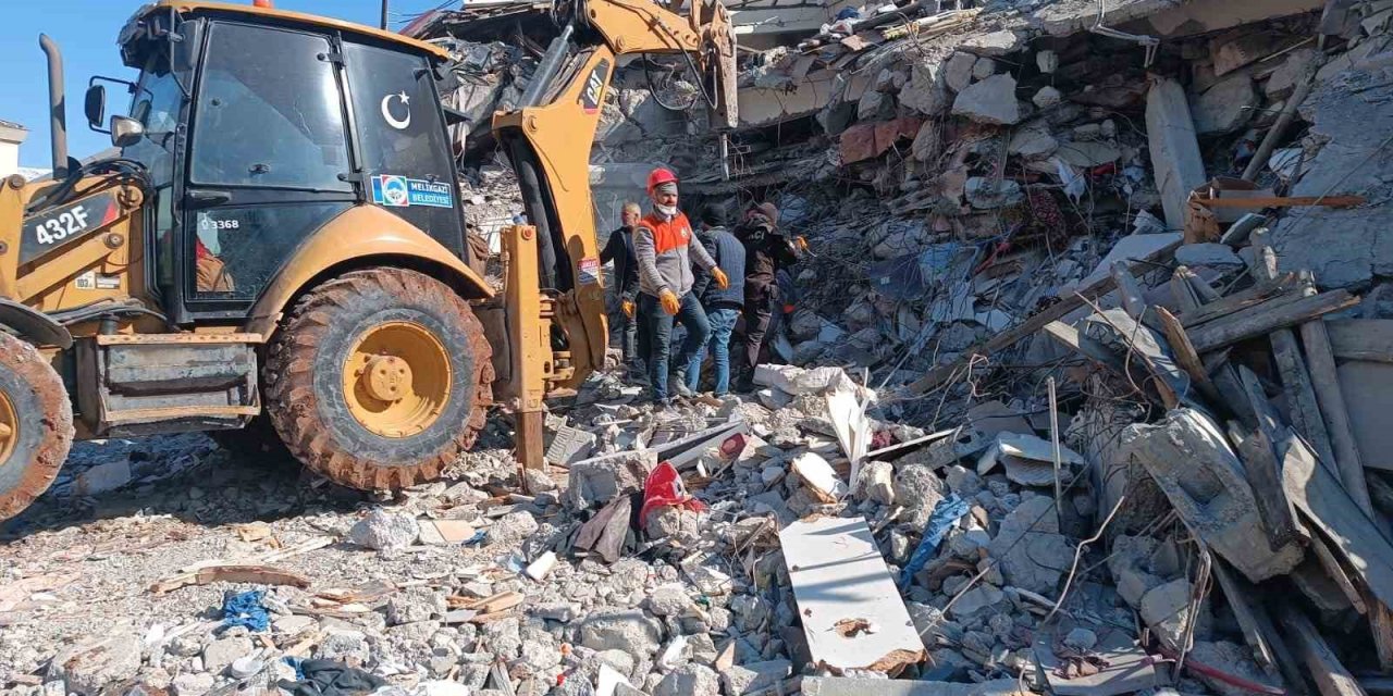 Başkan. Dr. Palancıoğlu: "Melikgazi arama kurtarma ekibi birçok depremzedeye umut oldu"