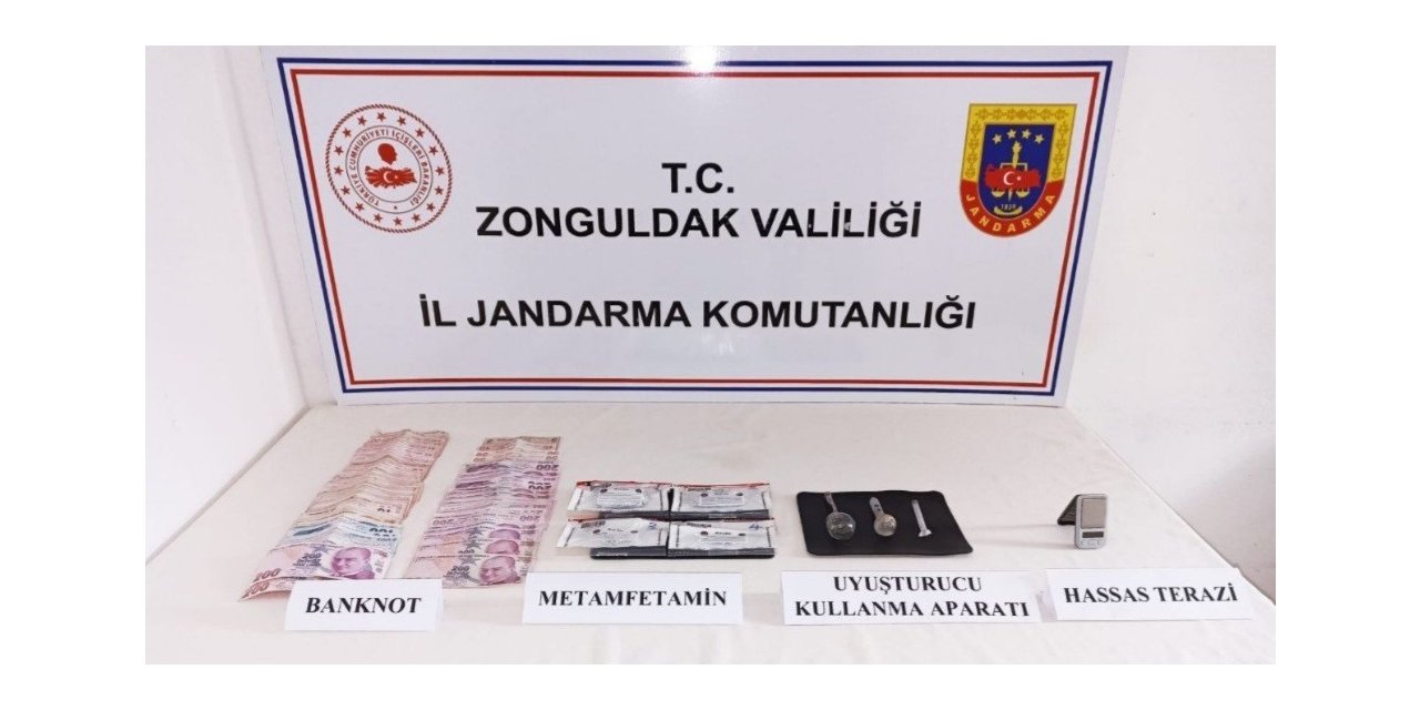 Jandarmadan uyuşturucu operasyonu: 3 tutuklu