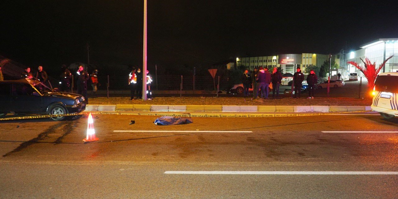 Balıkesir’de yolun karşısına geçerken otomobilin çarptığı şahıs hayatını kaybetti