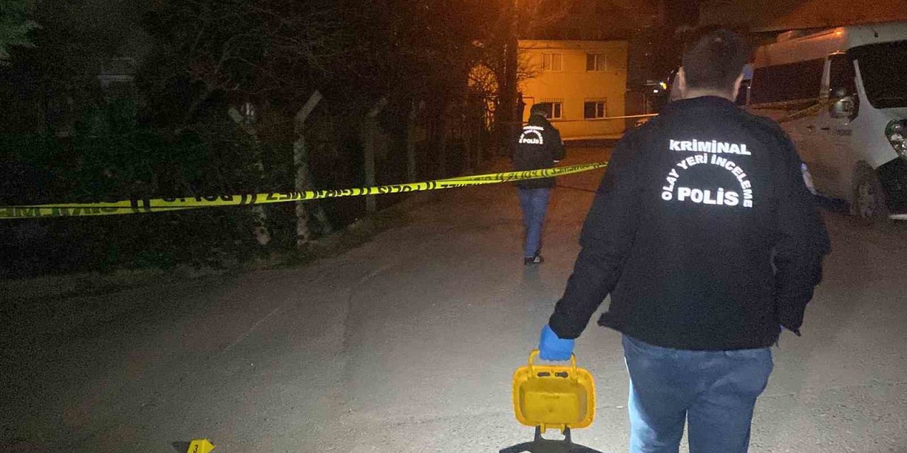 Tartıştığı şahsı sokak ortasında silahla vurup kaçtı