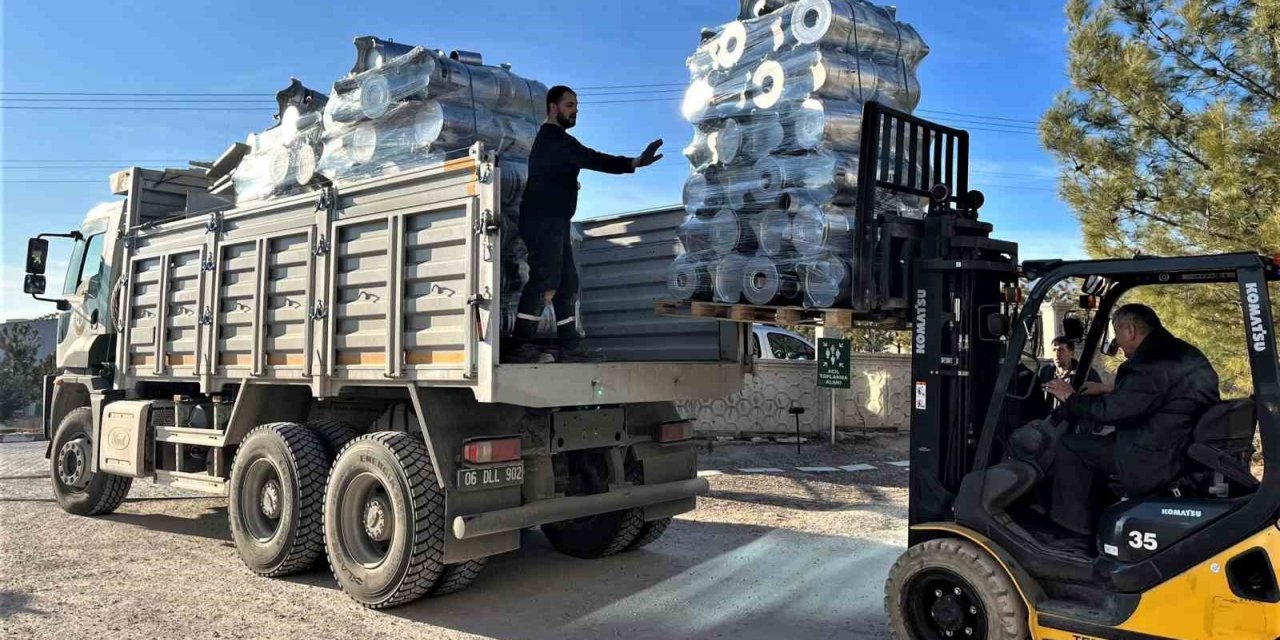 Kütahya OBM, deprem bölgesindeki vatandaşların acil ihtiyaçları için desteğini sürdürüyor