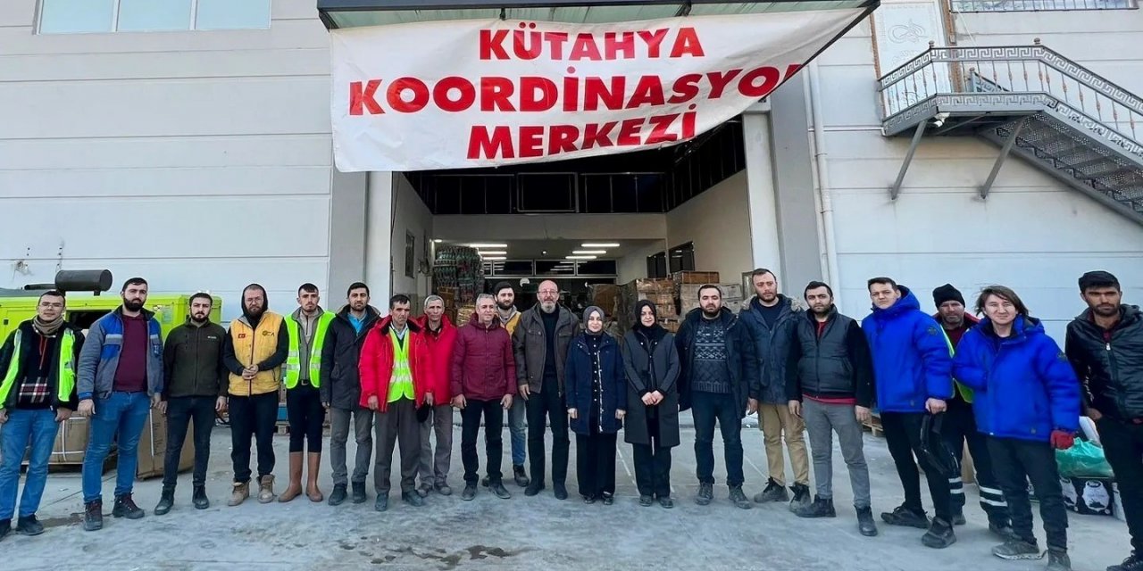 Cumhurbaşkanı Başdanışmanı Orhan ve Genel Başkan Yardımcısı Usta Kütahya Koordinasyon Merkezi’nde