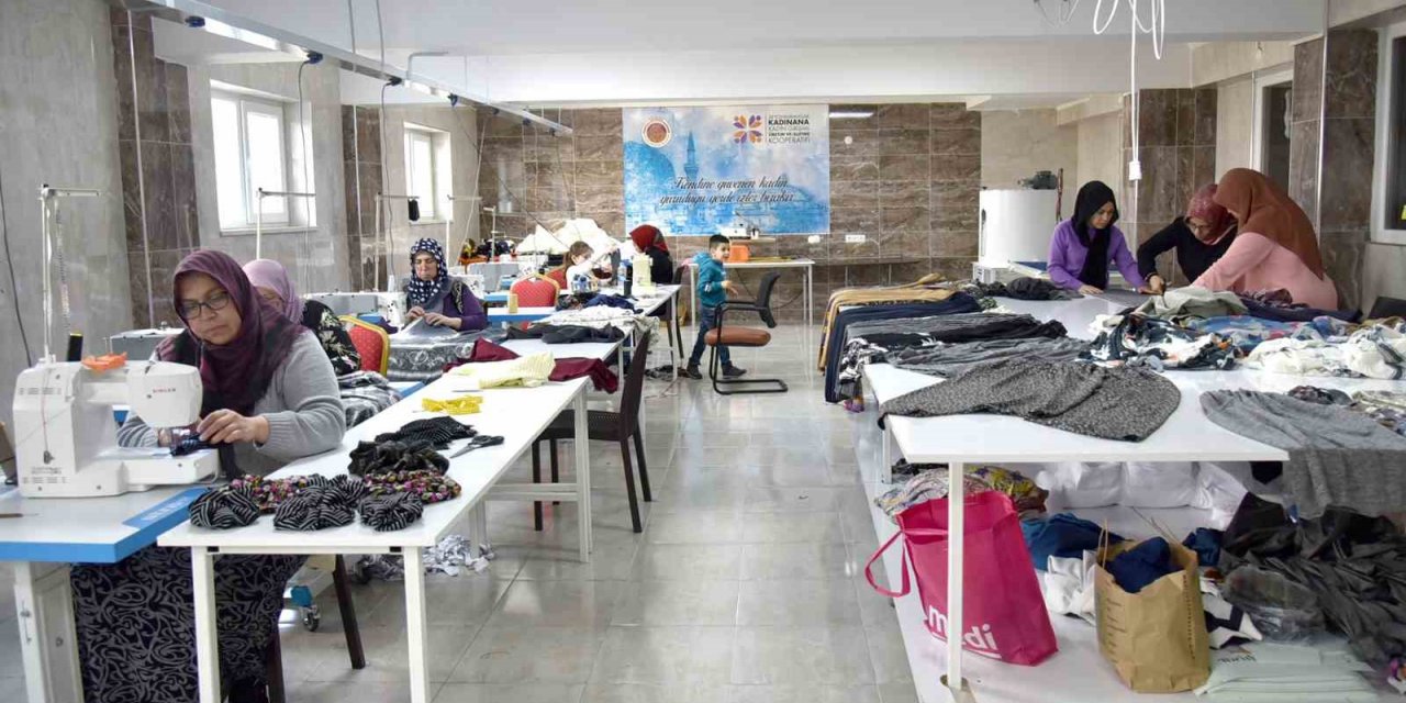 Kadın kooperatifinden girişimci kadınlar depremzedeler için seferber oldu