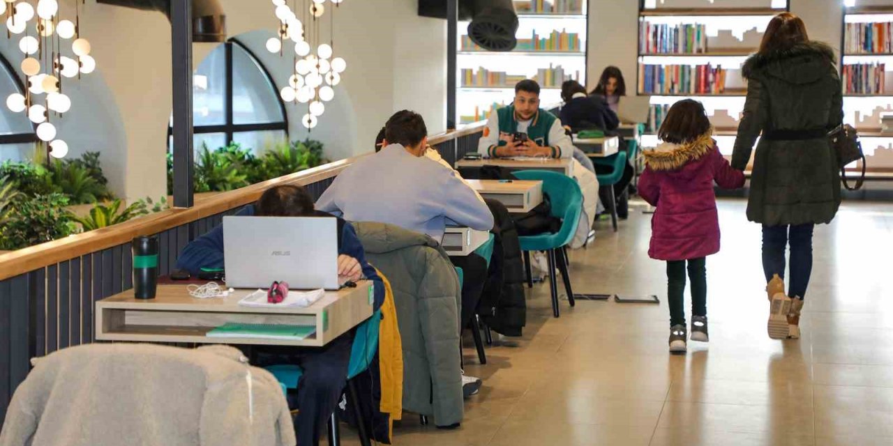 Talas’ta Kütüphaneler Yeniden Açık