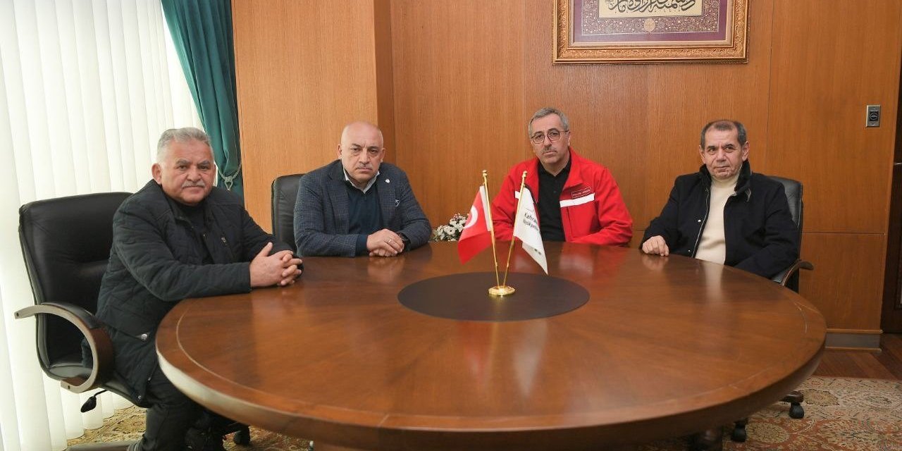 Büyükkılıç, Spor Camiası ile Deprem Bölgesi’nde Bir Araya Geldi