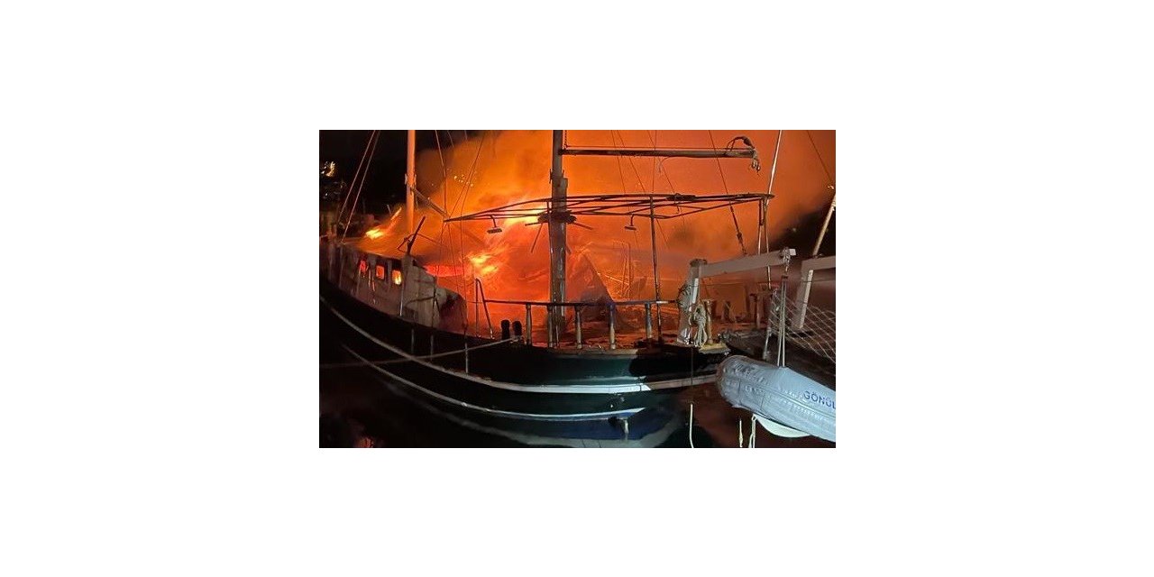 Bodrum’da tekneler alev alev yandı