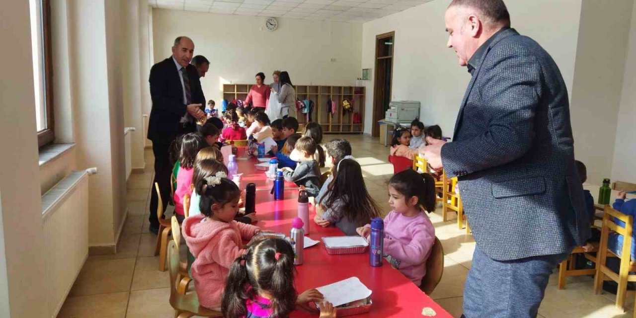 Ardahan’da ücretsiz yemekten faydalanan öğrenci sayısı bin 829 oldu