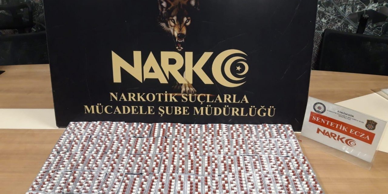 Uyuşturucu hapla yakalanan 2 şüpheli tutuklandı