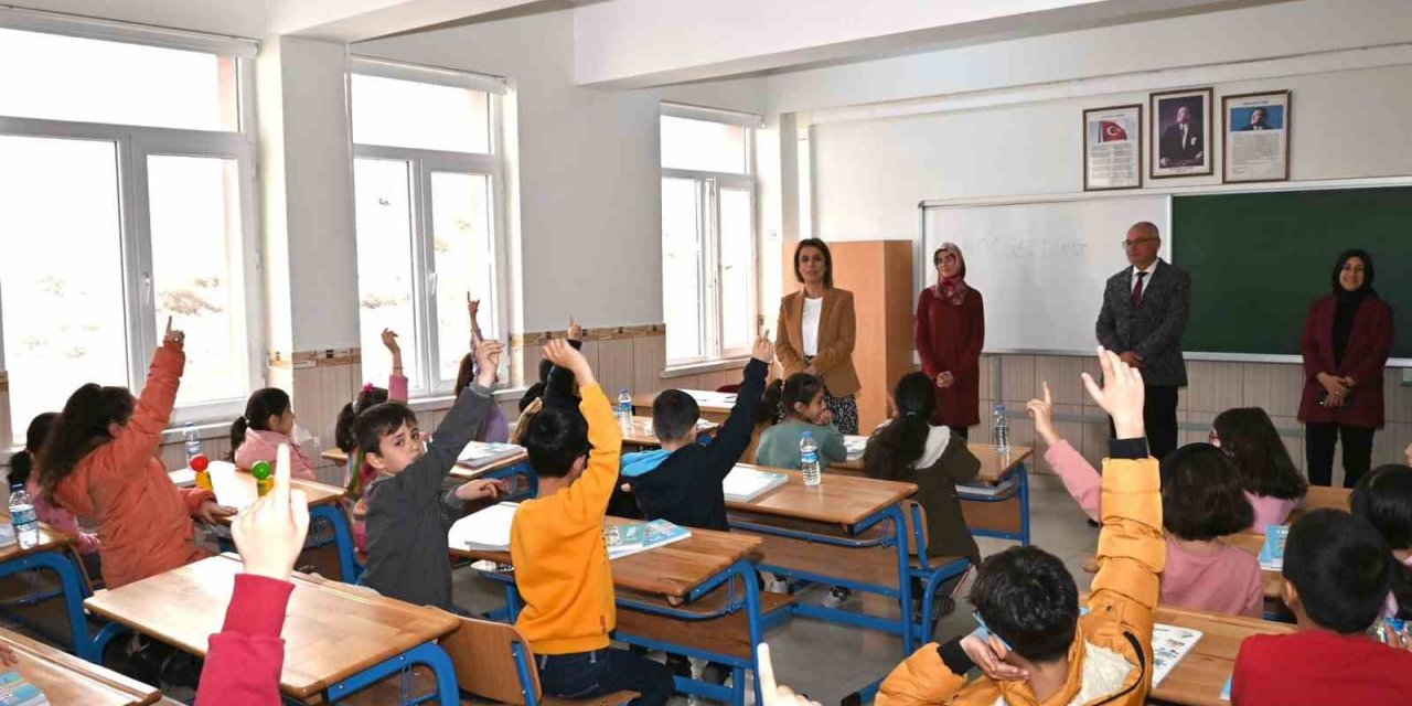 Nevşehir’de bin 247 depremzede çocuk ders başı yaptı