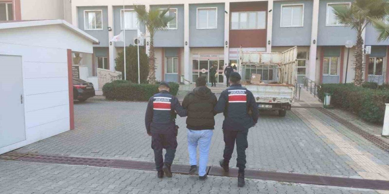 Aydın-Denizli otoyol şantiyesinden 3 ton demir çalan şahıs yakalandı