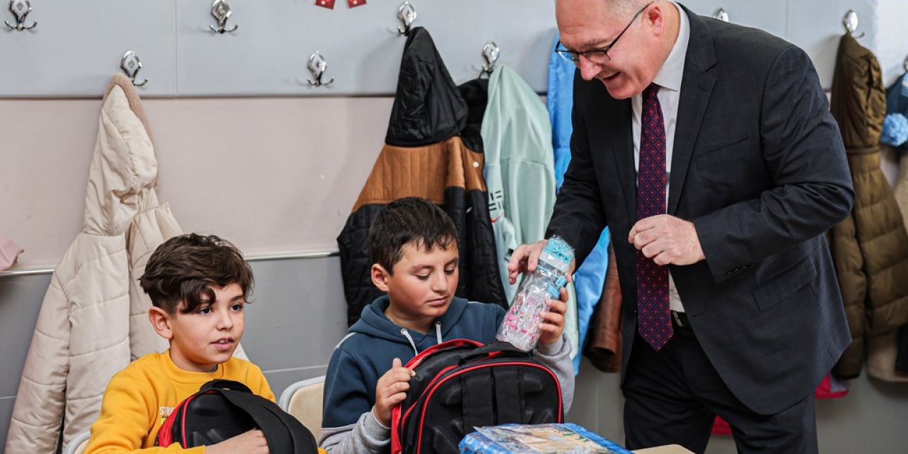 Bin 275 depremzede öğrenci Sivas’ta ders başı yaptı