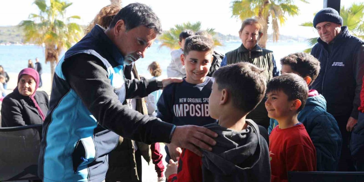 Başkan Aras, depremzedeler ile görüştü