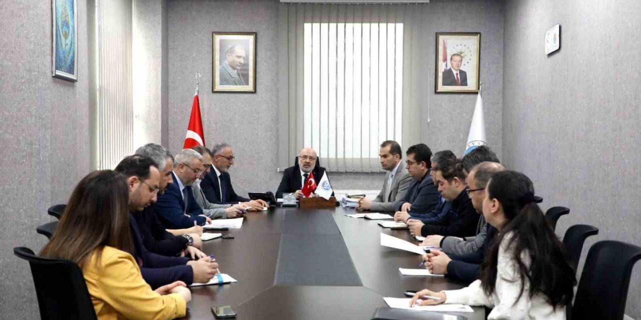 KAYÜ Deprem ve Afet Koordinasyon ve Kriz Yönetim Kurulu Toplantısı Yapıldı