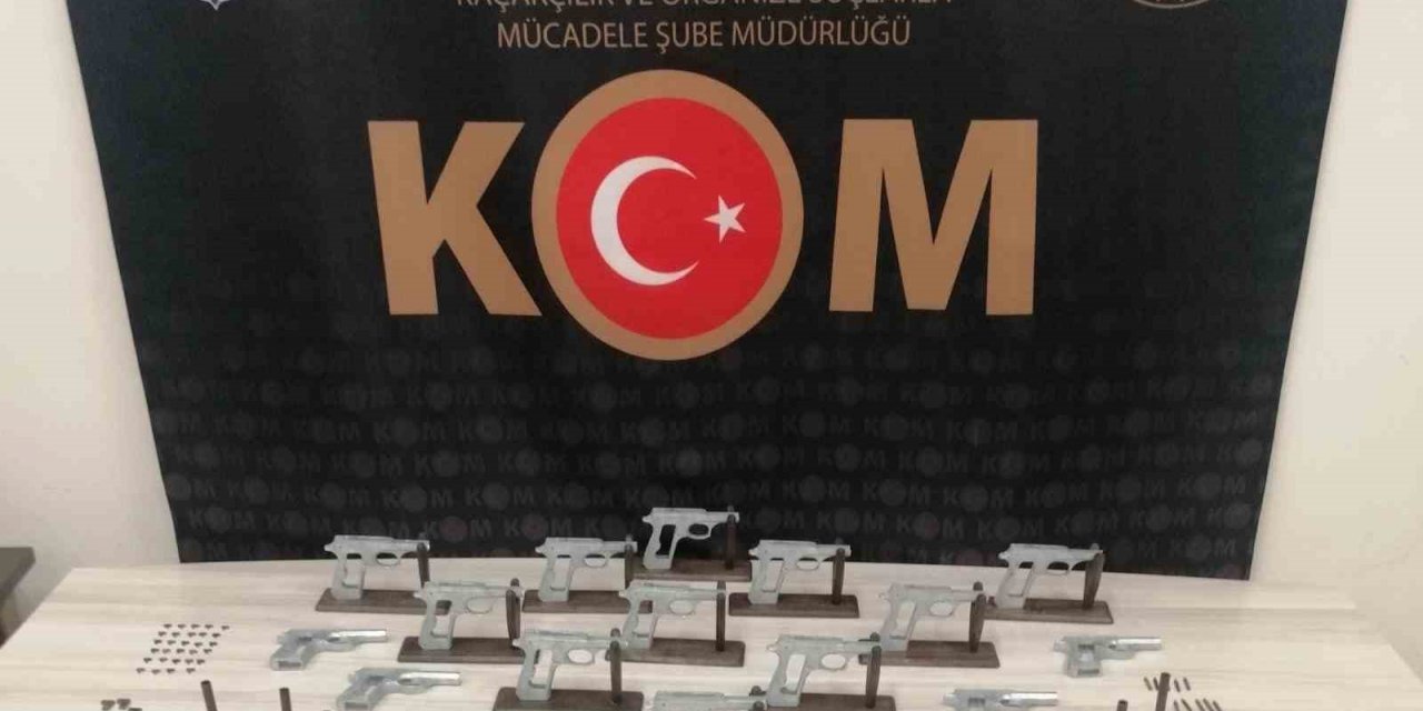 Durdurulan araçtan cephanelik çıktı