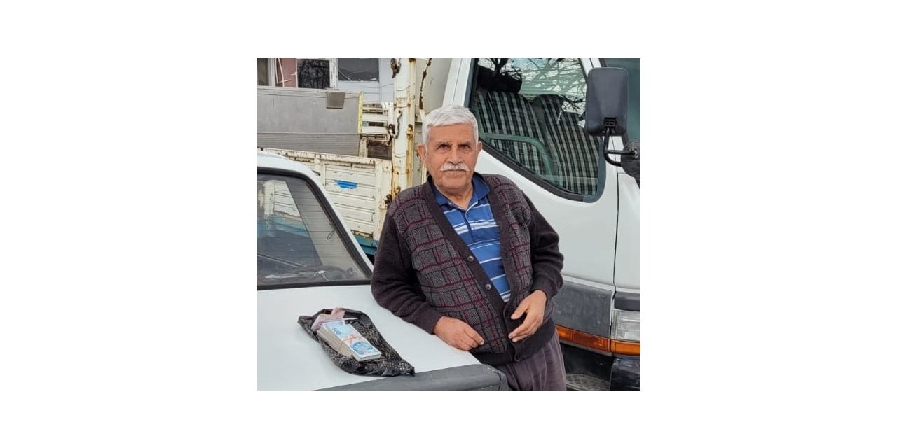 Umre için biriktirdiği 40 bin TL’yi depremzedelere bağışladı