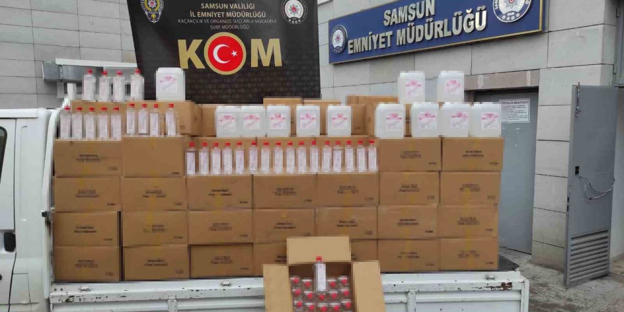 Samsun’da 4 bin litre etil alkol ele geçirildi