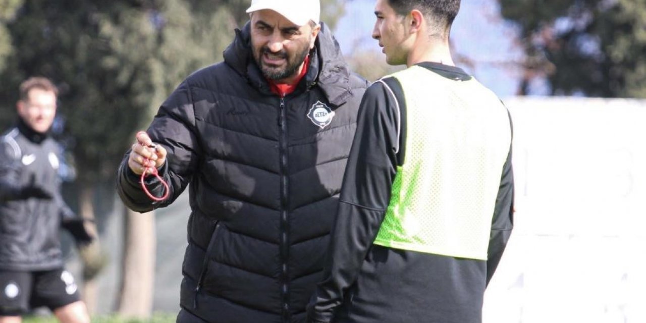 İzmir takımlarına teknik direktör dayanmıyor