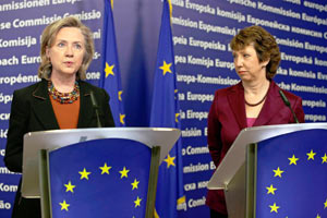 Clinton'un gözü Türkiye'de