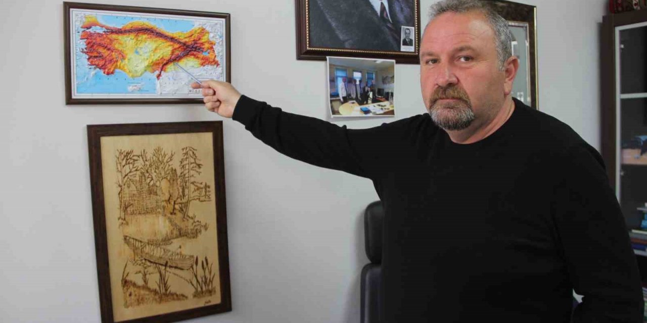 AFAD Deprem Danışma Kurul Üyesi açıkladı: “Depremin büyüklüğü 7.7,  fakat şiddeti 11”