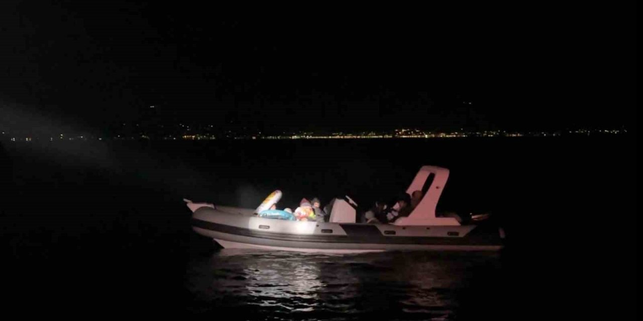 20 düzensiz göçmen kurtarıldı, 48’i yakalandı