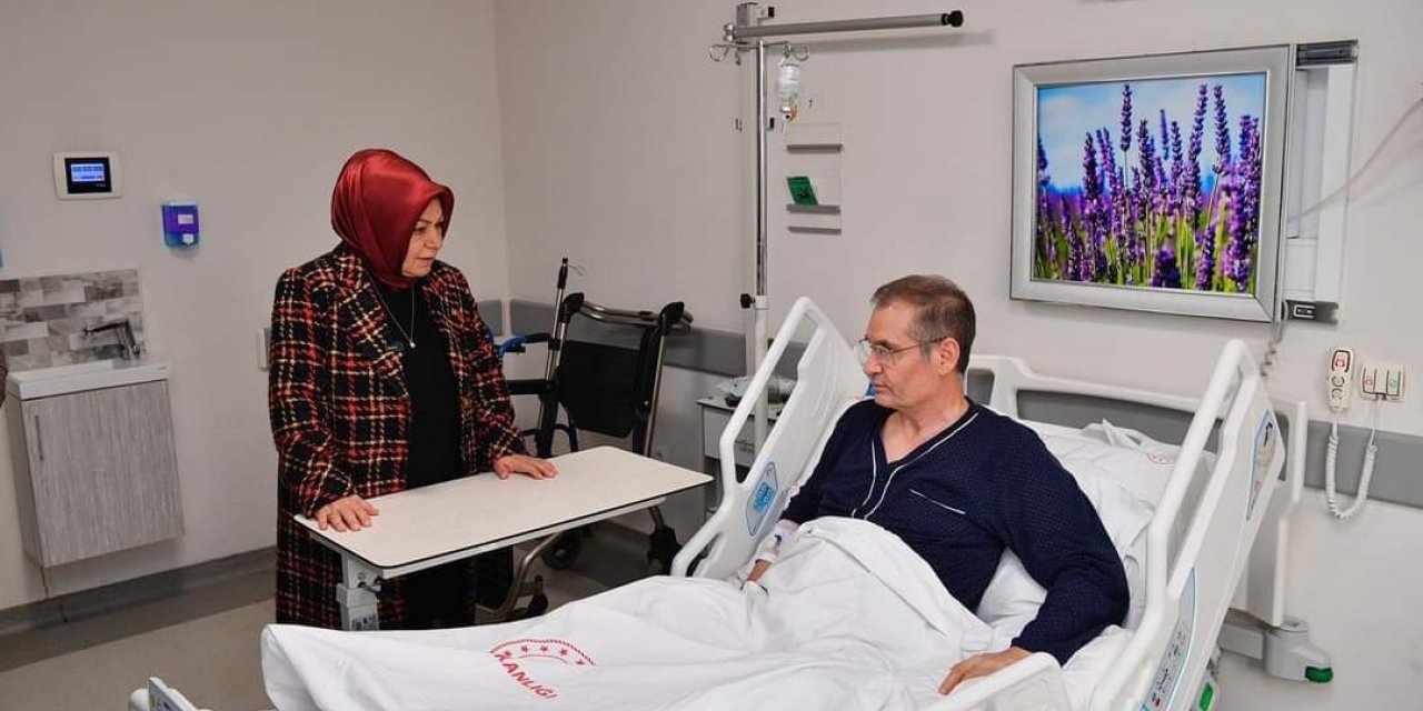 Sancaktepe Belediye Başkanı Şeyma Döğücü’den hastandeki depremzedelere ziyaret