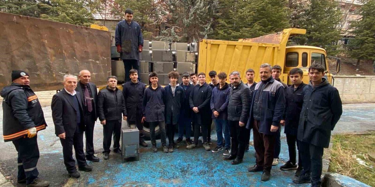 Pursaklar tek yürek tek bilek