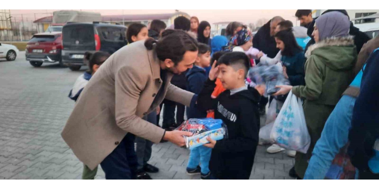 Eskişehir TÜGVA afetzedeler için sahada