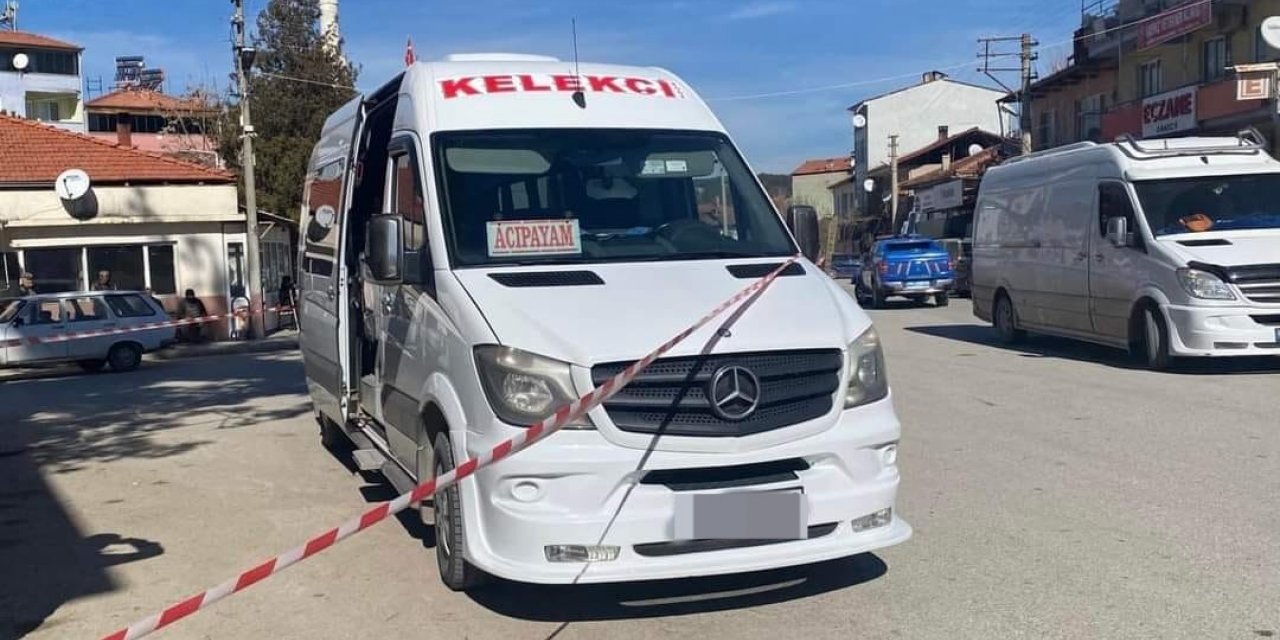 Bindiği minibüste öldü
