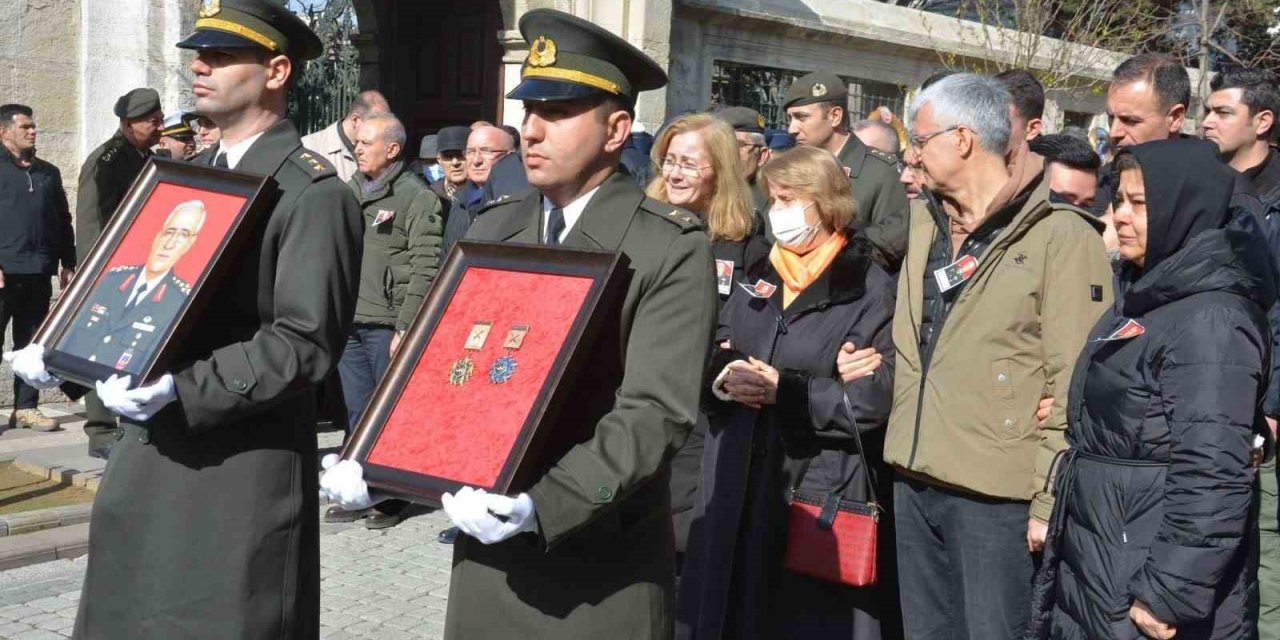Eski Jandarma Genel Komutanı Şener Eruygur son yolculuğuna uğurlandı