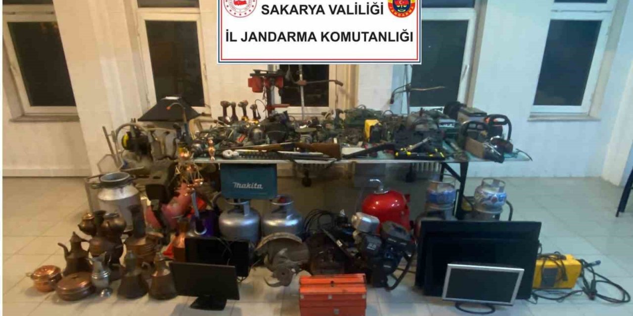 26 evde hırsızlık yapmışlardı, jandarma ekipleri yakaladı: 2 tutuklama