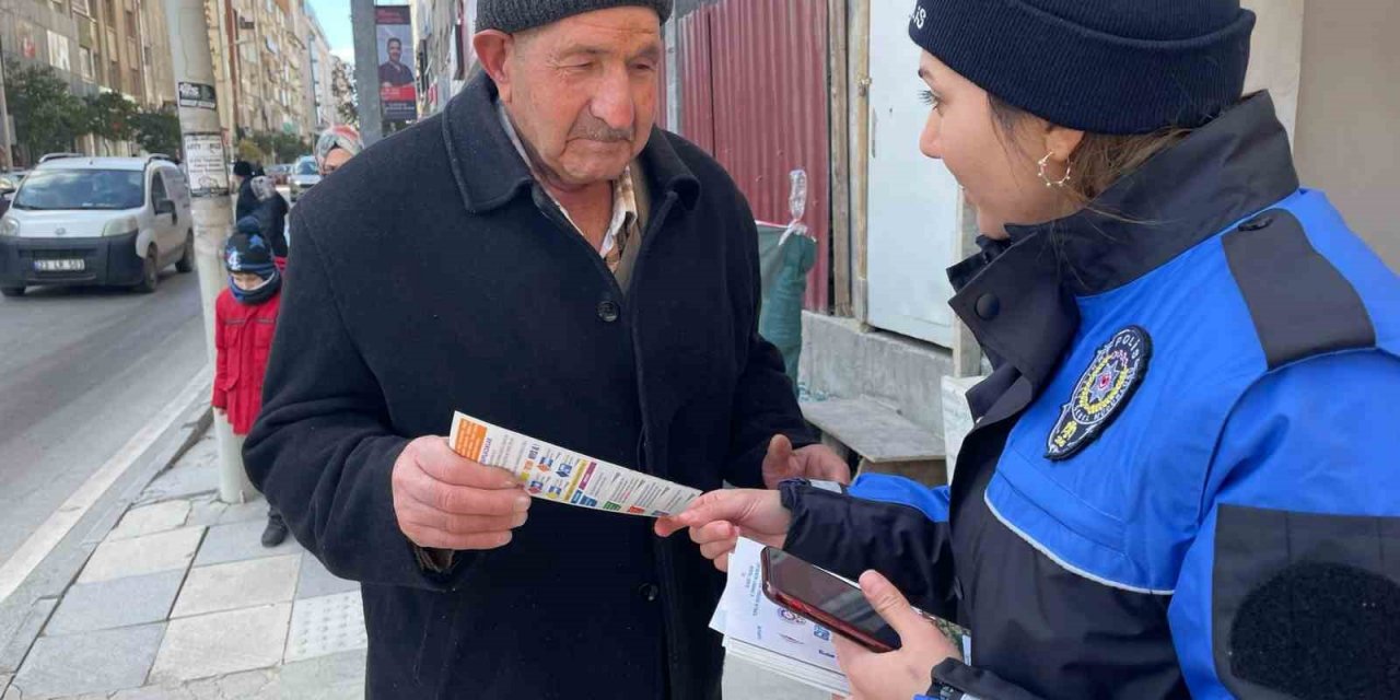 Elazığ polisinden deprem bilinçlendirme çalışması