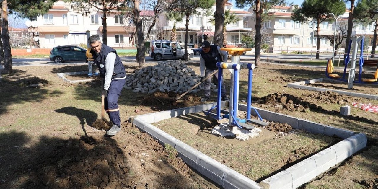 Burhaniye’de Talip Apaydın Çamlığı yenileniyor