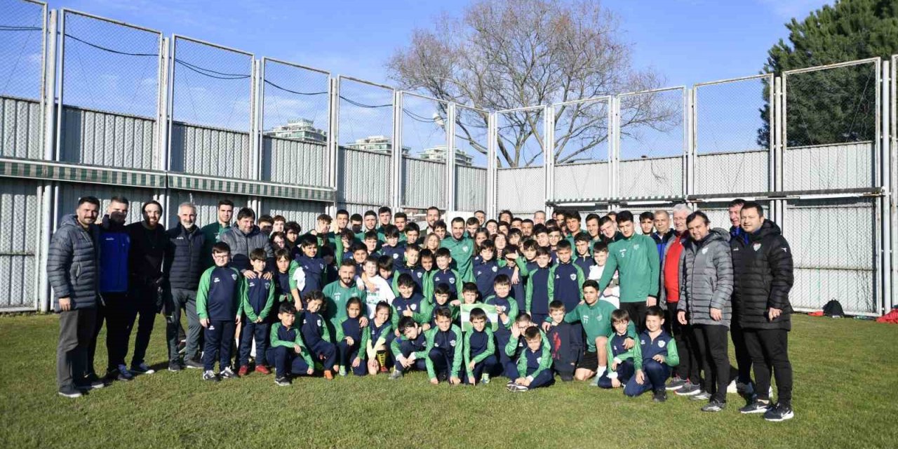 Sercan Yıldırım, Bursaspor’u ziyaret etti