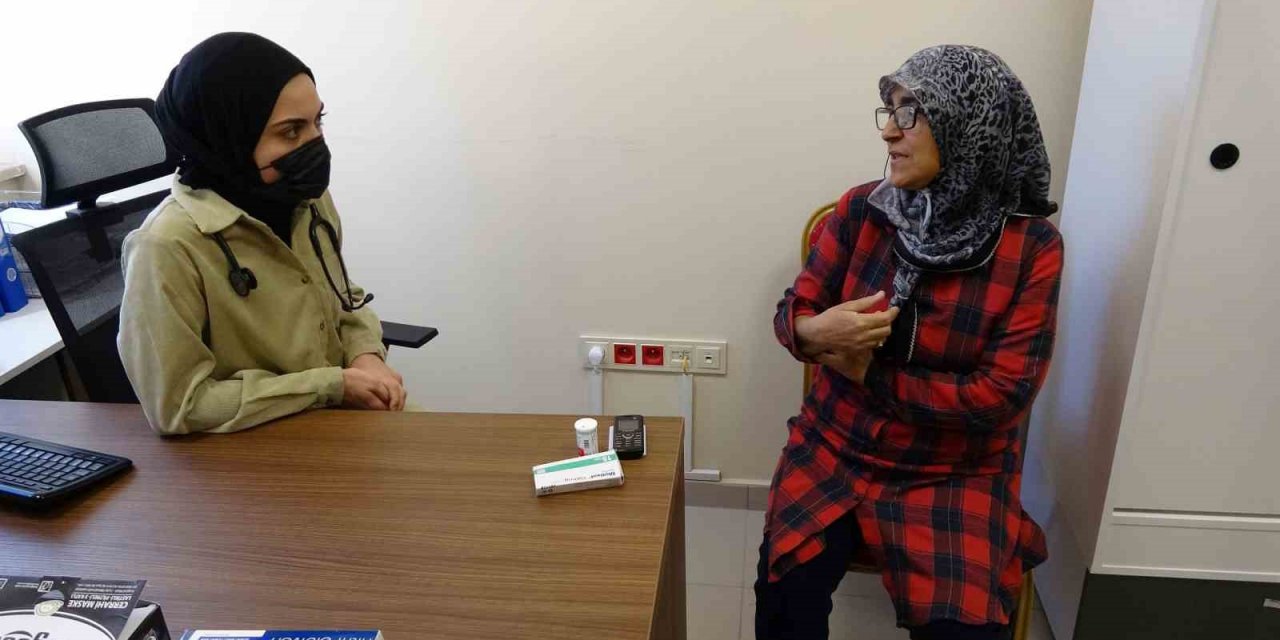 Depremzedelere toplu yaşam alanlarında birinci basamak sağlık hizmeti sunuluyor